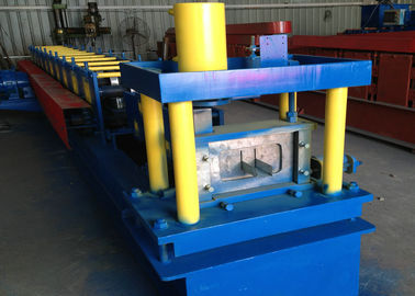 Chain Transimission U Automatic Roll Forming Machine Dapat disesuaikan dengan PLC