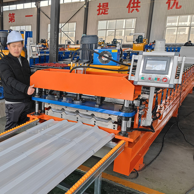 Profil Baja Warna Mesin Pembuat Roll Forming Lembaran Atap Panel Rib/R Berkecepatan Tinggi