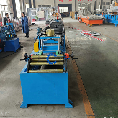Sangat tahan lama Taman Sayuran Perforated Steel Pagar Membuat Roll Forming Machine