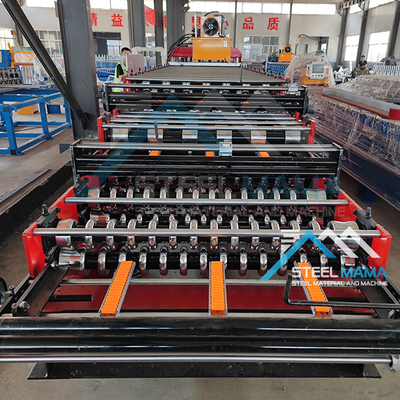 Amerika Selatan Empat Pilar Cutter Frame Tiga Lapisan Roofing Sheet Roll Forming Mesin