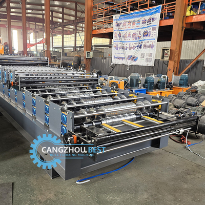 Color Steel PLC Control Tiga Fungsi Triple Layer Rooing Sheets Profil Roll Forming Machine