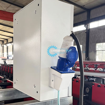 Amerika populer dengan Mesin Roll Forming Ridge Cap 400mm yang sepenuhnya otomatis dan berefisiensi tinggi